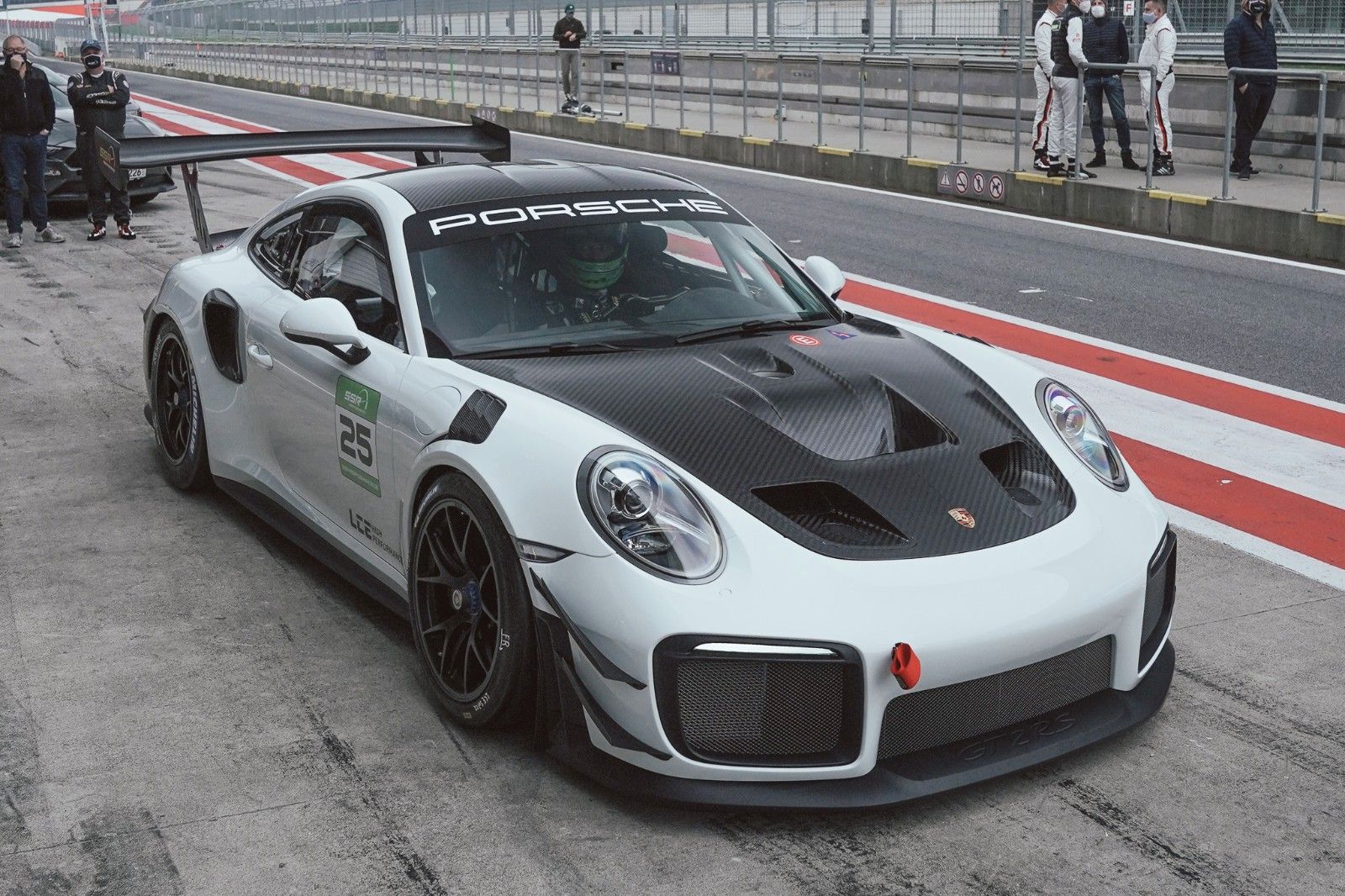Porsche GT2 RS Clubsport - Samsaru's Car Outlet