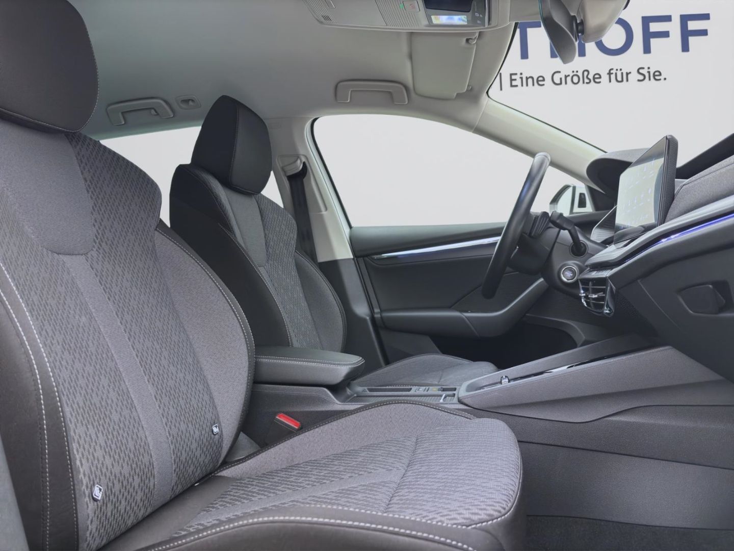 Skoda Octavia Combi 2.0 TDI DSG STYLE - Samsaru's Car Outlet