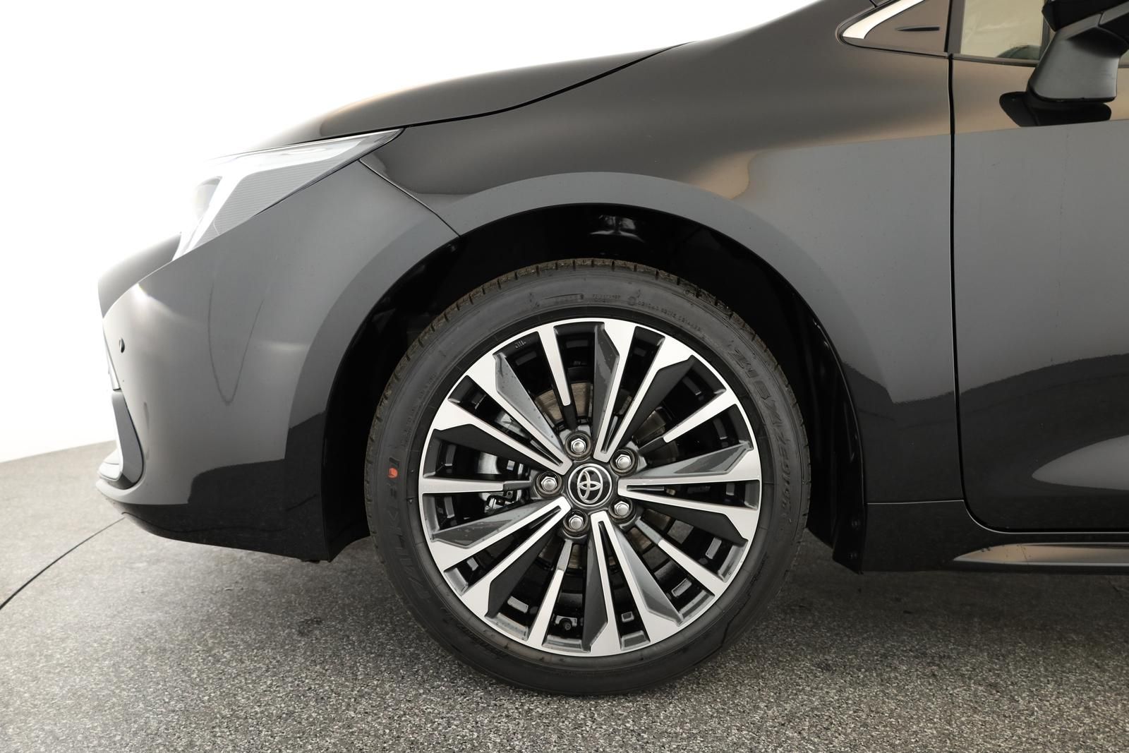 Toyota Corolla Touring Sports 1.8 CVT Team D Navi Kam