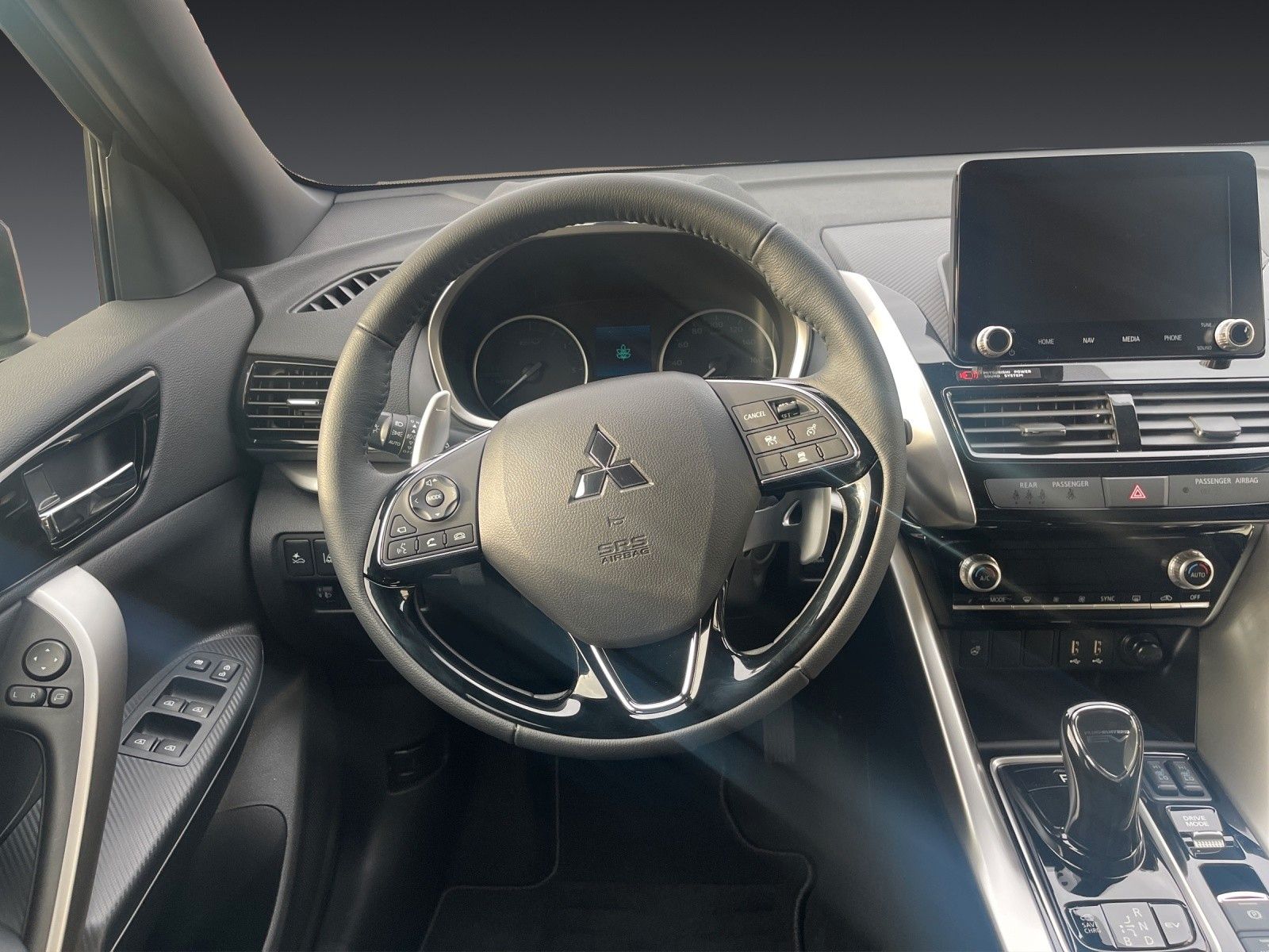 Mitsubishi Eclipse Cross Plus Select Hybrid 4WD