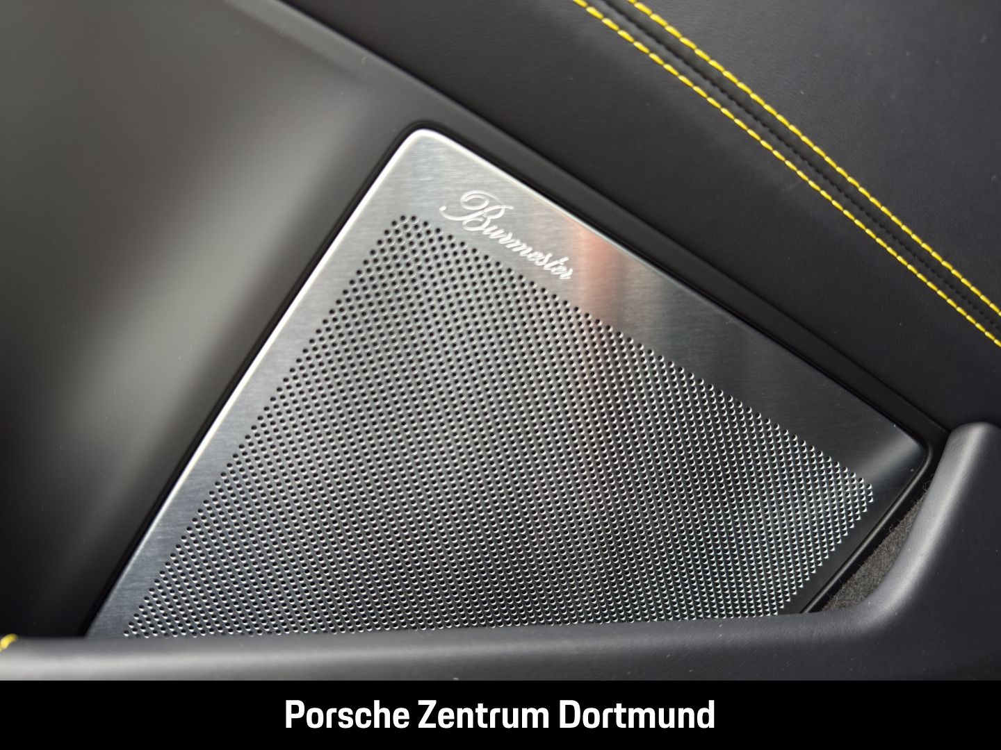 Porsche 992 911 Carrera 4 GTS Cabrio Burmester Clubleder