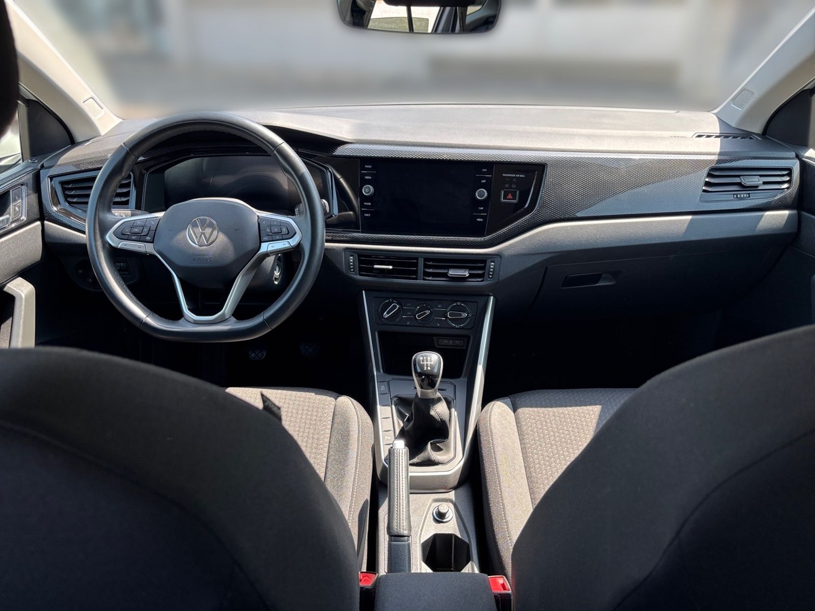 Volkswagen Taigo 1.0 TSI LIFE - Samsaru's Car Outlet