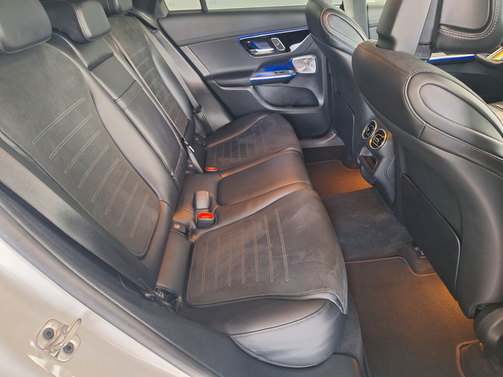 Mercedes-Benz GLC 220 d 4M Ed AMG/Pano/LED/Standh./AHK/19"