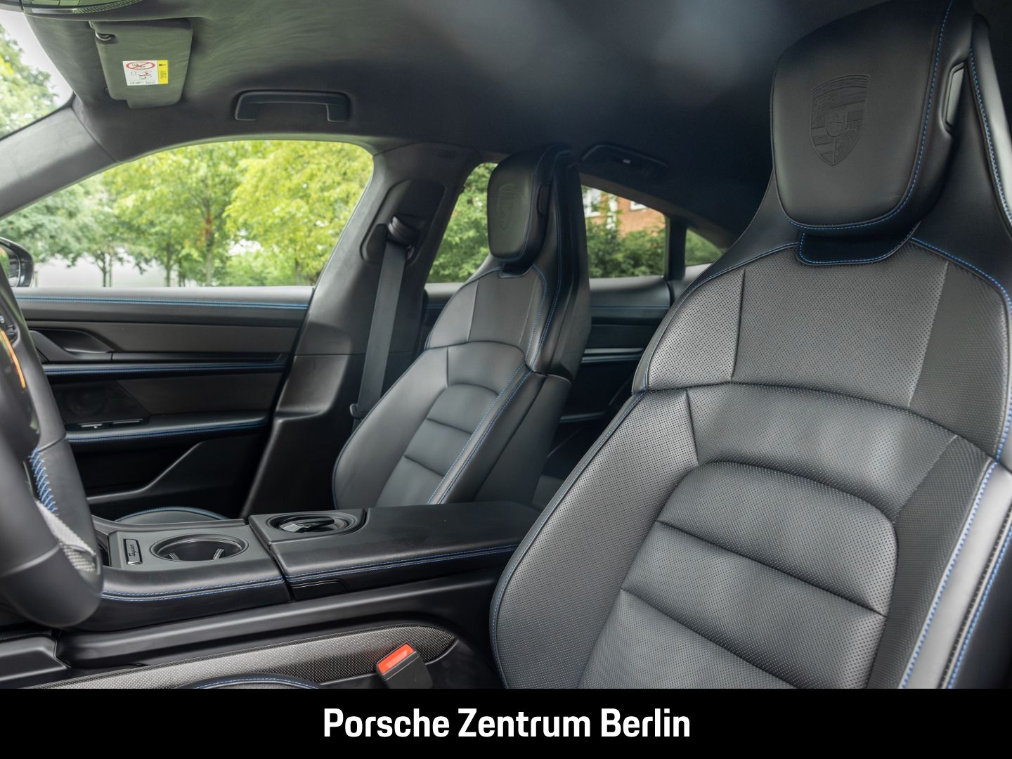 Porsche Taycan GTS HA-Lenkung InnoDrive HeadUp LEDMatrix