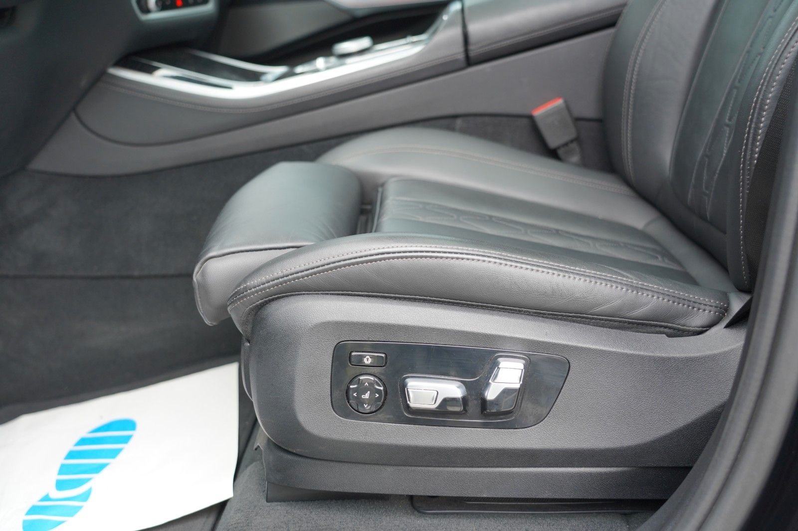 BMW X5 50e xDrive M Sport SKYLOUNGE LUFT MERINO