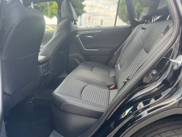 Toyota RAV 4 RAV4 Hybrid 4x4 Black Edition - Samsaru's Car Outlet