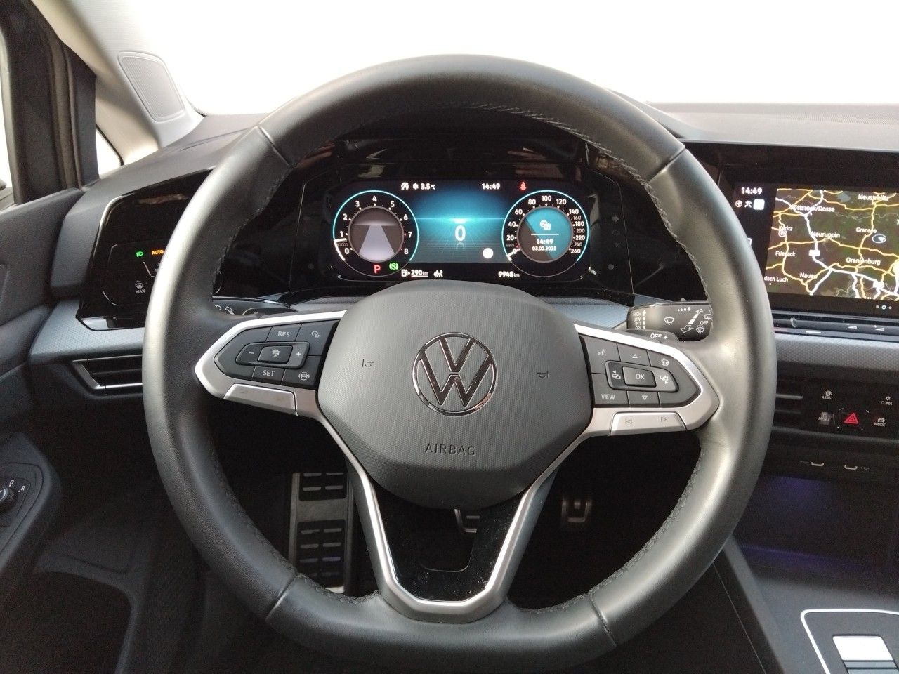 Volkswagen Golf VIII Variant eTSI DSG - Samsaru's Car Outlet