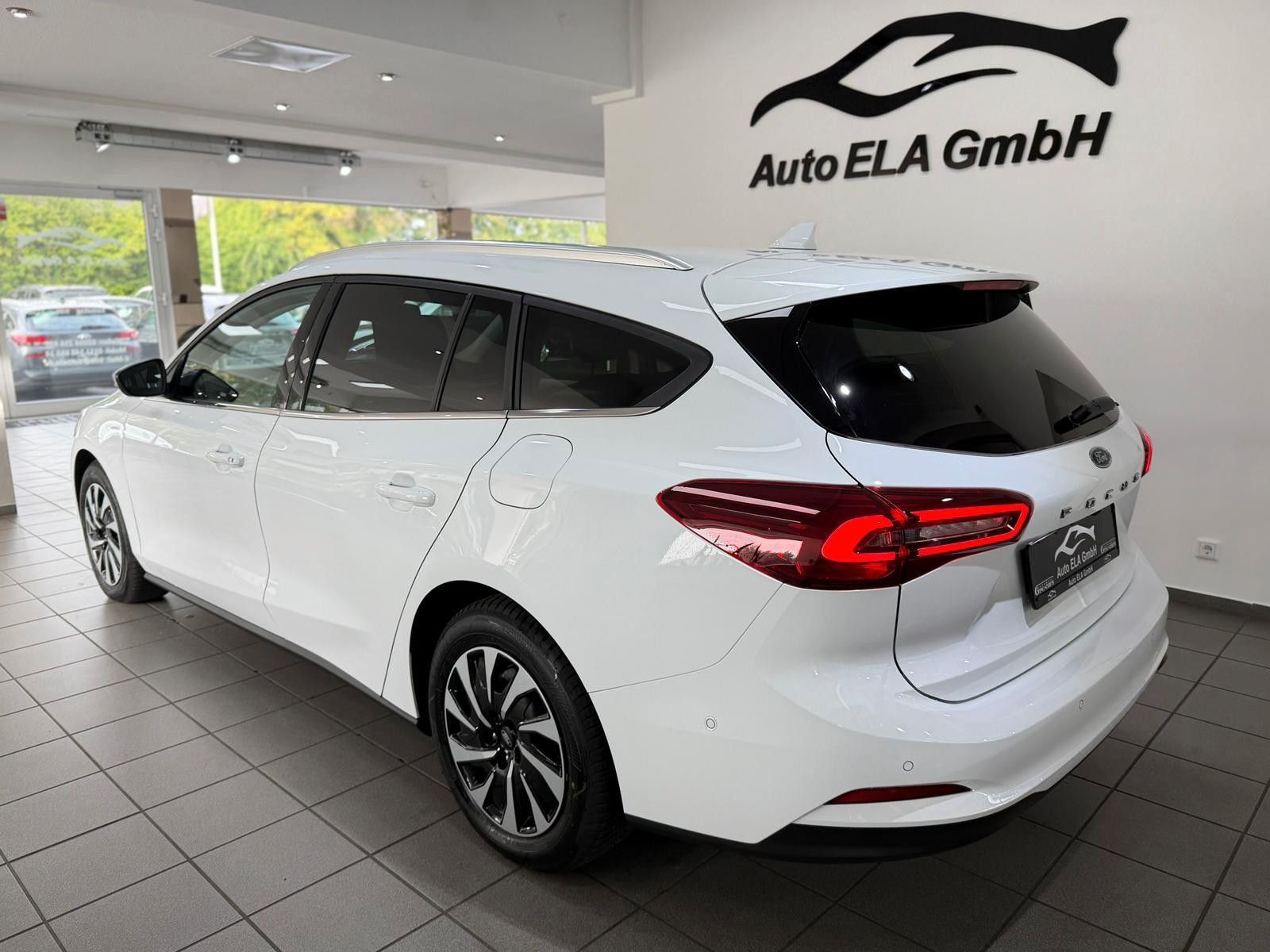Ford Focus Turnier Titanium Aut. 1.Hand|AHK|Kamera
