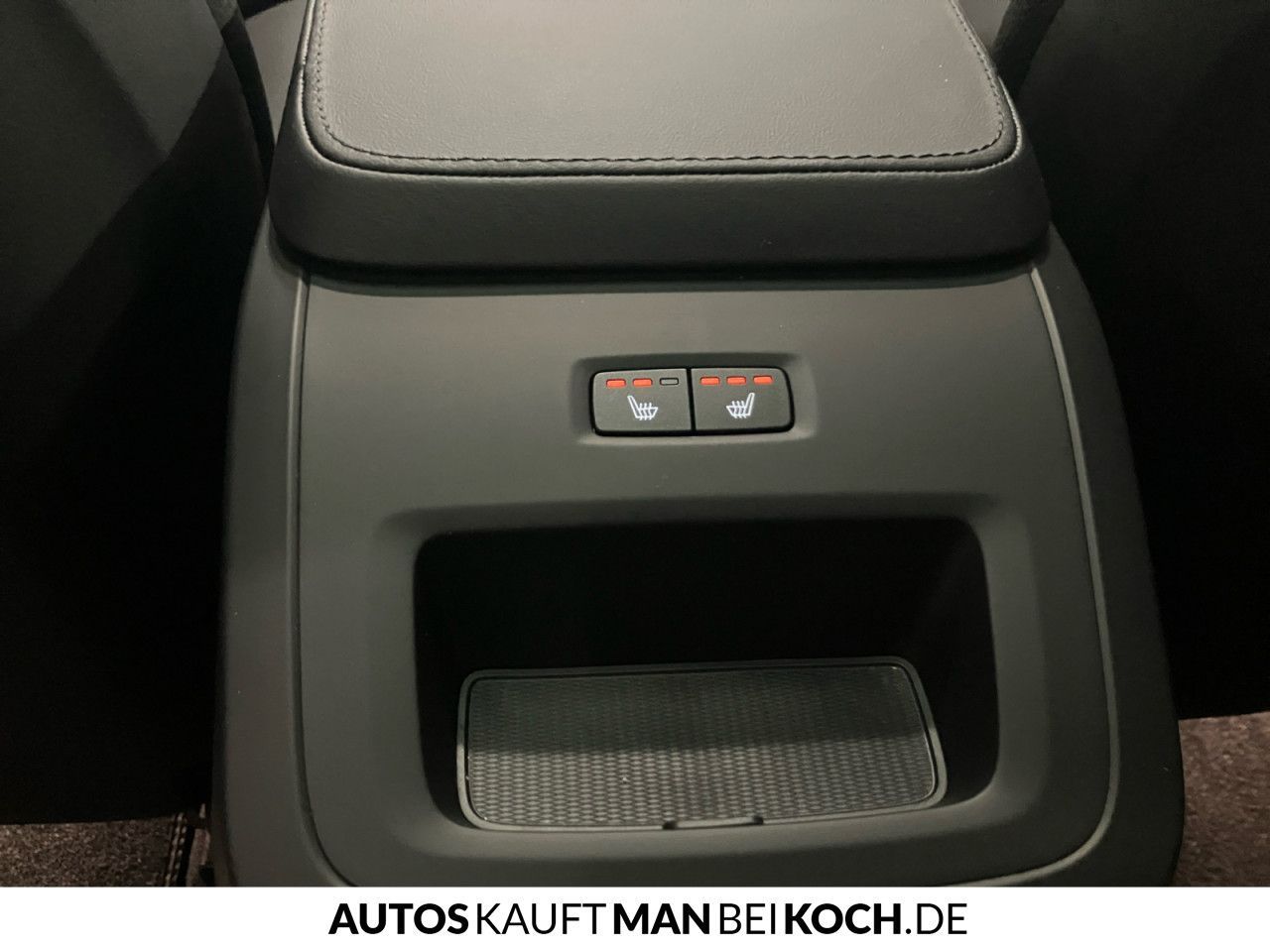 Volvo XC90 B5 AWD Plus Bright ACC AHK PANO STHz 360 HK