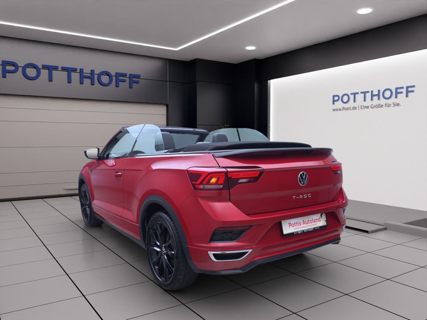 Volkswagen T-Roc 1.5 TSI R-LINE - Samsaru's Car Outlet