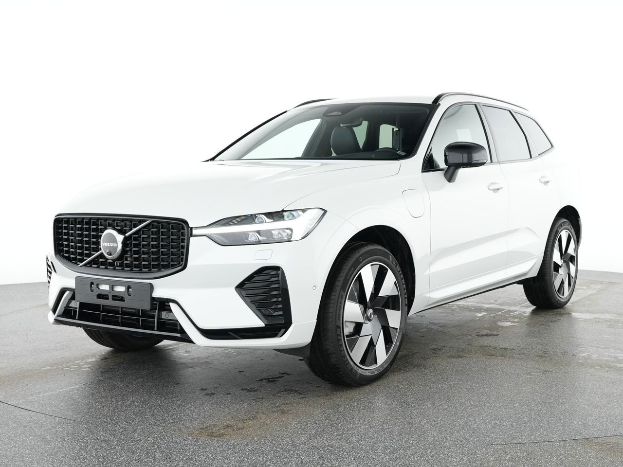 Volvo XC 60 XC60 Plus Dark Recharge Plug-In Hybrid AWD
