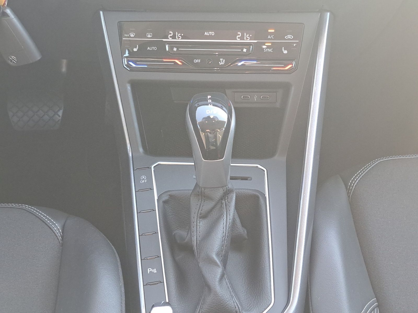 Volkswagen Taigo Style 1.5 TSI - Samsaru's Car Outlet