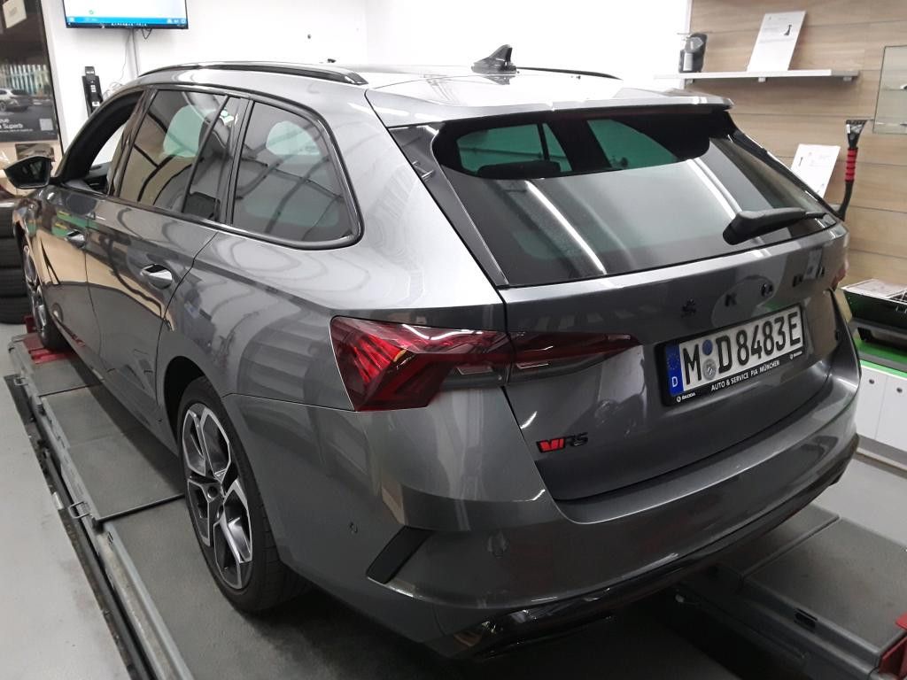 Skoda Octavia Combi 1.4 TSI iV RS LED NAVI PANO KAMERA