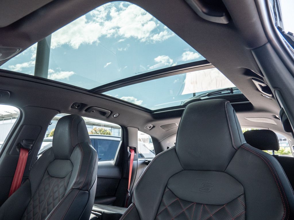 Audi Q7 50 TDI quattro competition plus AHK STANDHZ.