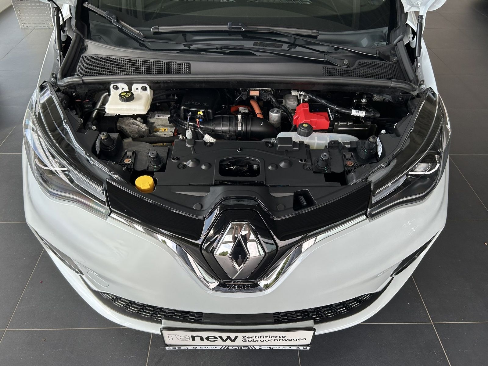 Renault ZOE EXPERIENCE R110 Z.E. 50 - Samsaru's Car Outlet