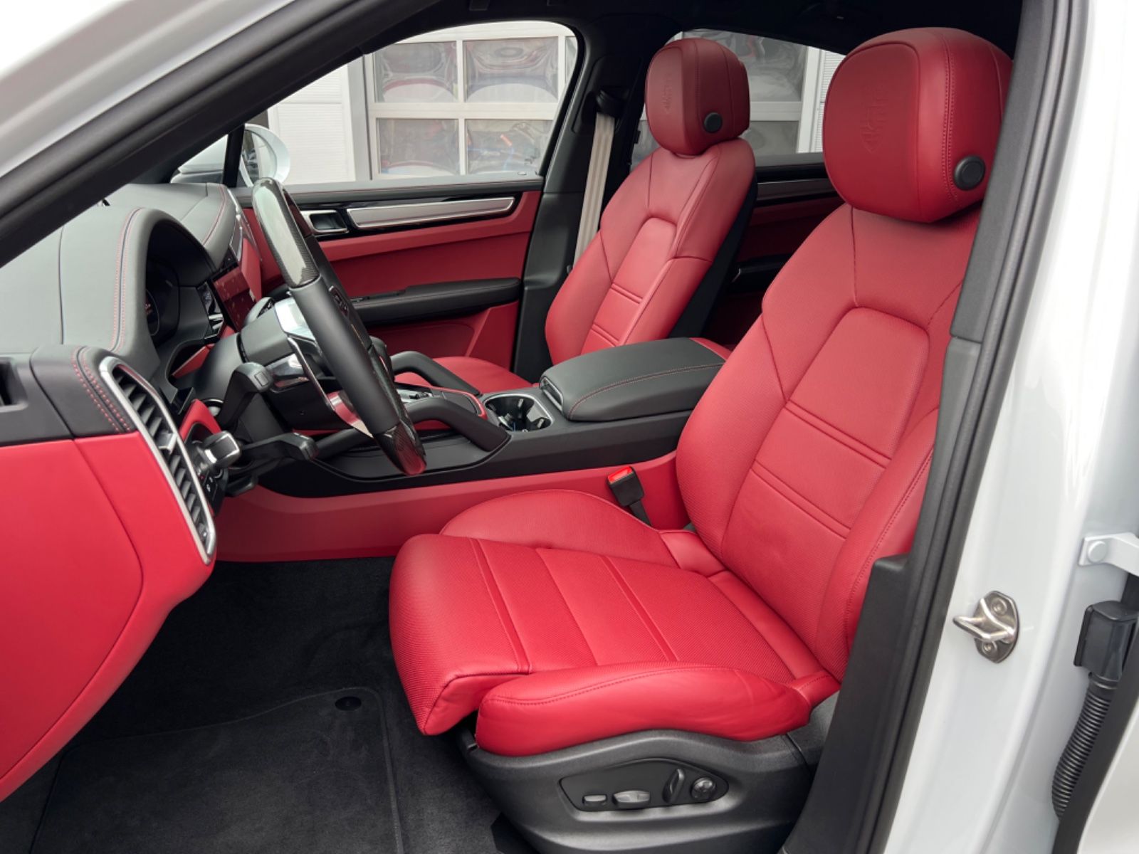 Porsche CAYENNE COUPE PLATINUM EDITION, SPORT CHRONO