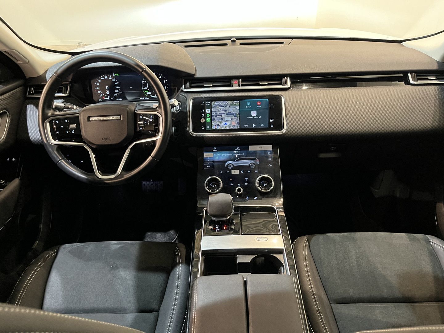 Range Rover Velar 2.0 P400e AWD PHEV - Samsaru's Car Outlet