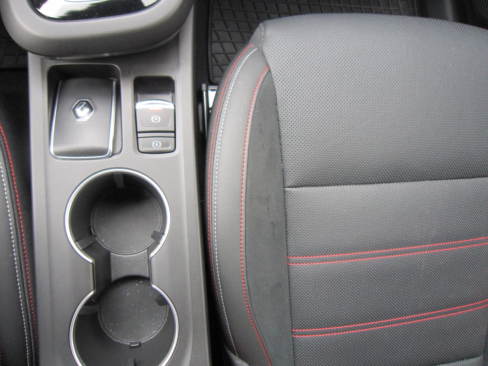 Renault Arkana 1.3 TCe R.S. Line - Samsaru's Car Outlet