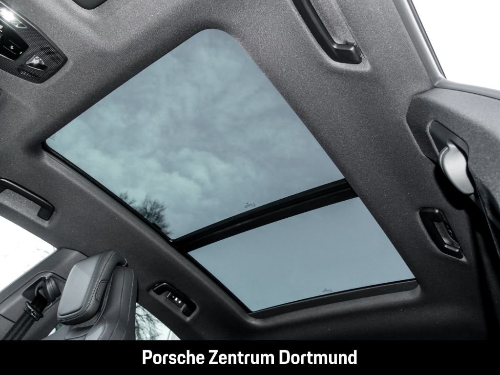 Porsche Macan - Samsaru's Car Outlet