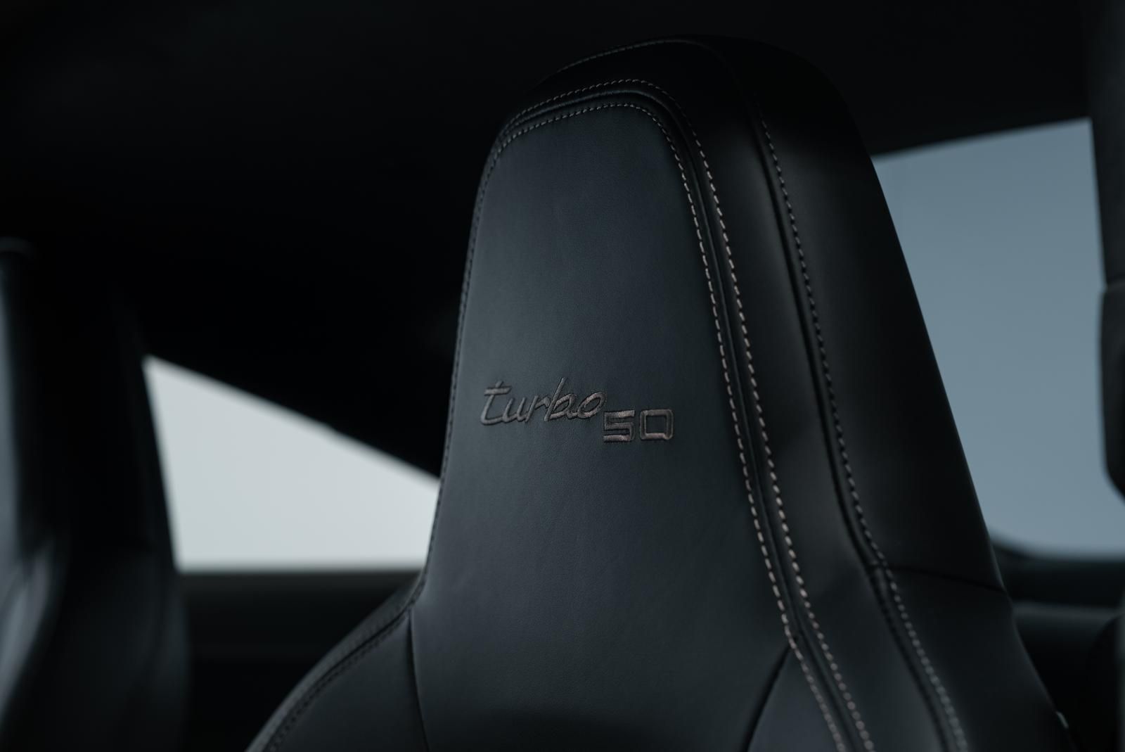 Porsche 992 Turbo 50 Jahre HERITAGE/360/BURM.