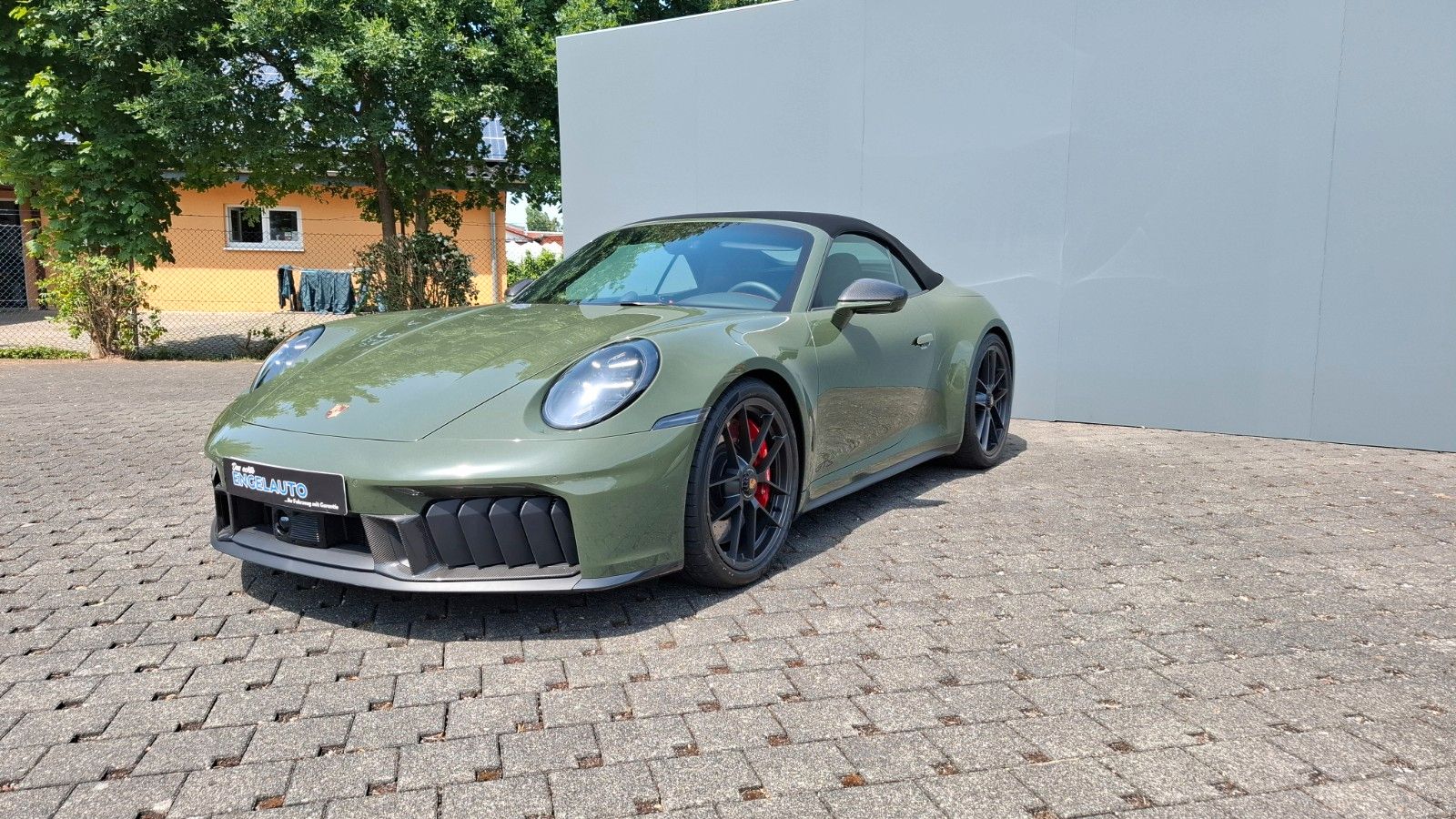 Porsche 992.2 911 Carrera 4 GTS T-Hybrid Cabriolet
