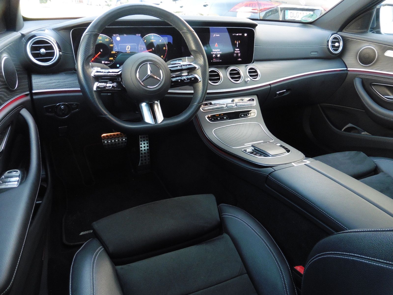 Mercedes-Benz E 300 d 4MATIC AMG Line - Samsaru's Car Outlet