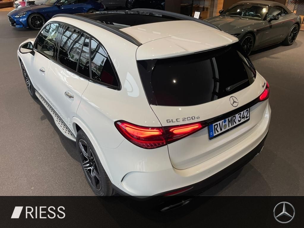 Mercedes-Benz GLC 200 d AMG+PANO+AHK+DIGI LIGHT+KEYL+DISTRONIC