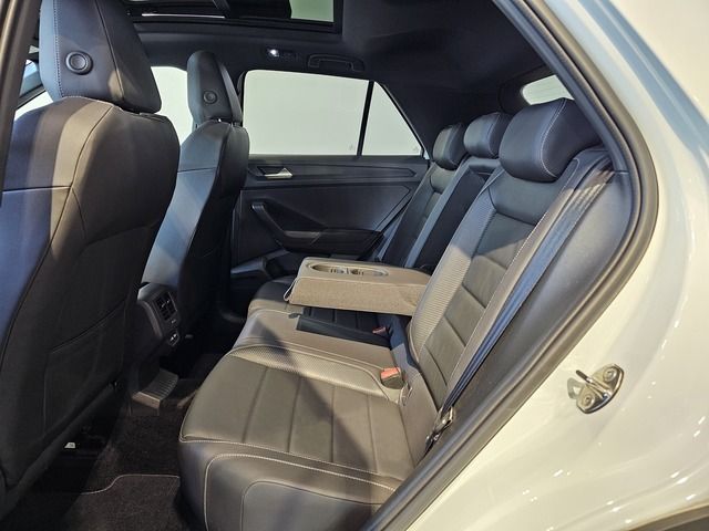 Volkswagen T-Roc R 4M Black - Samsaru's Car Outlet