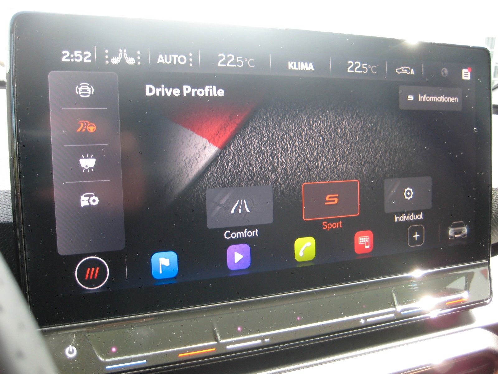Cupra Leon 1.5 eTSI DSG Sportstourer - Samsaru's Car Outlet