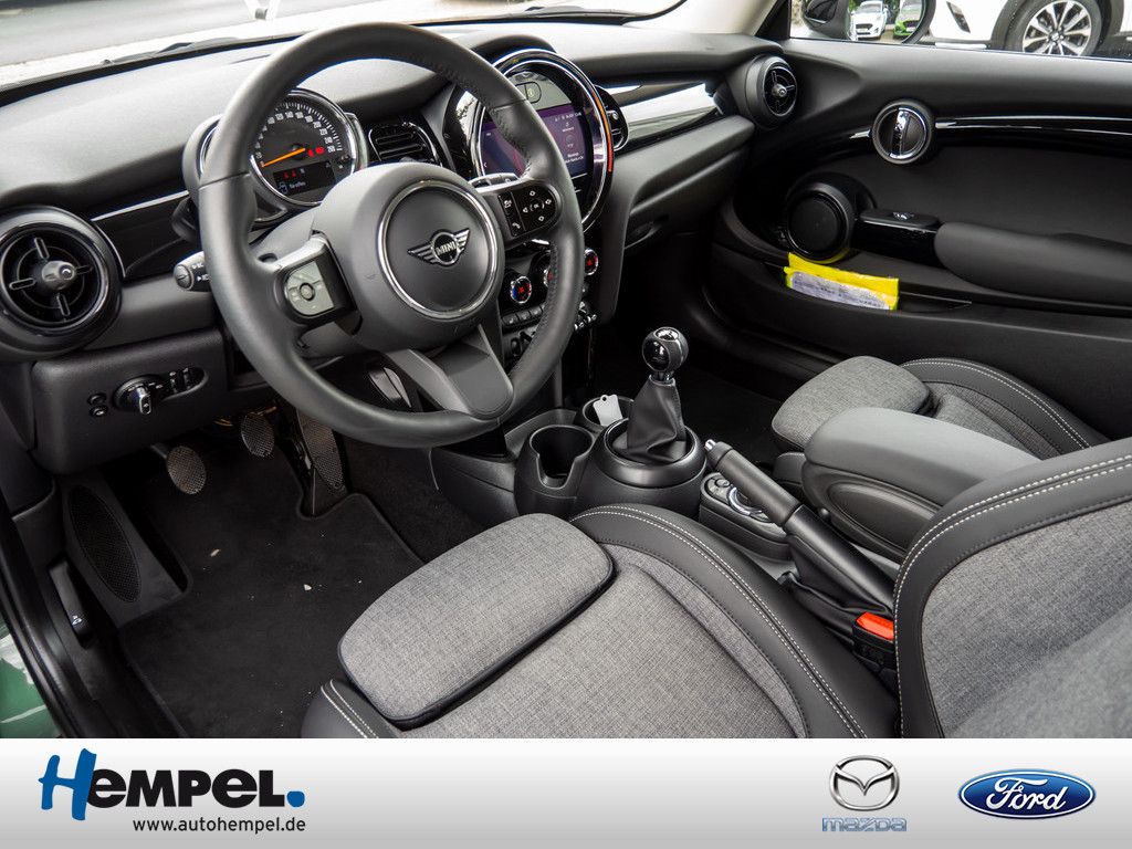 MINI Cooper Essential - Samsaru's Car Outlet