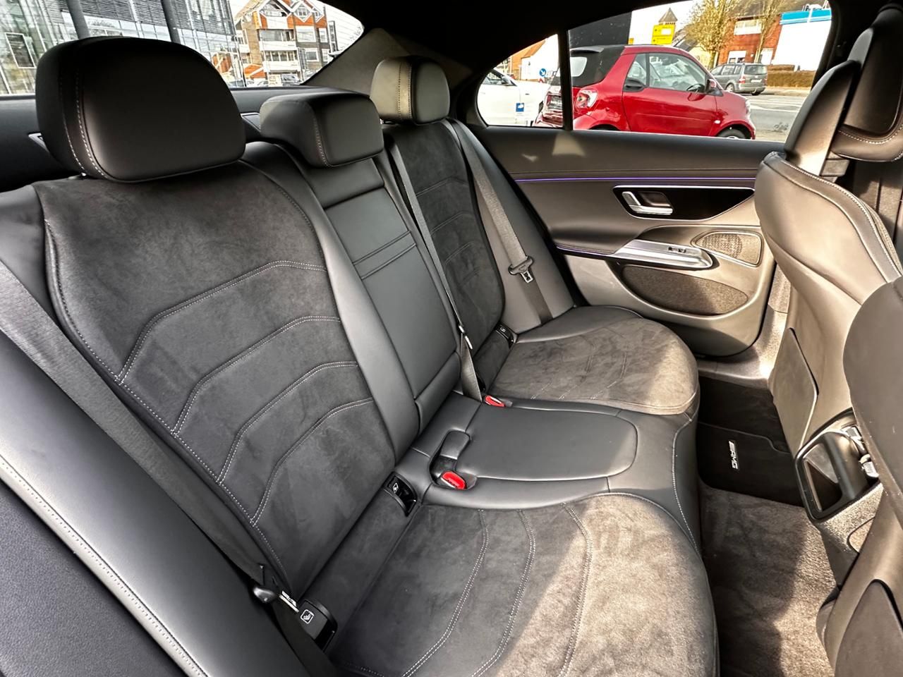 Mercedes-Benz E 450 d 4M AMG Digital Light Memory Distronic