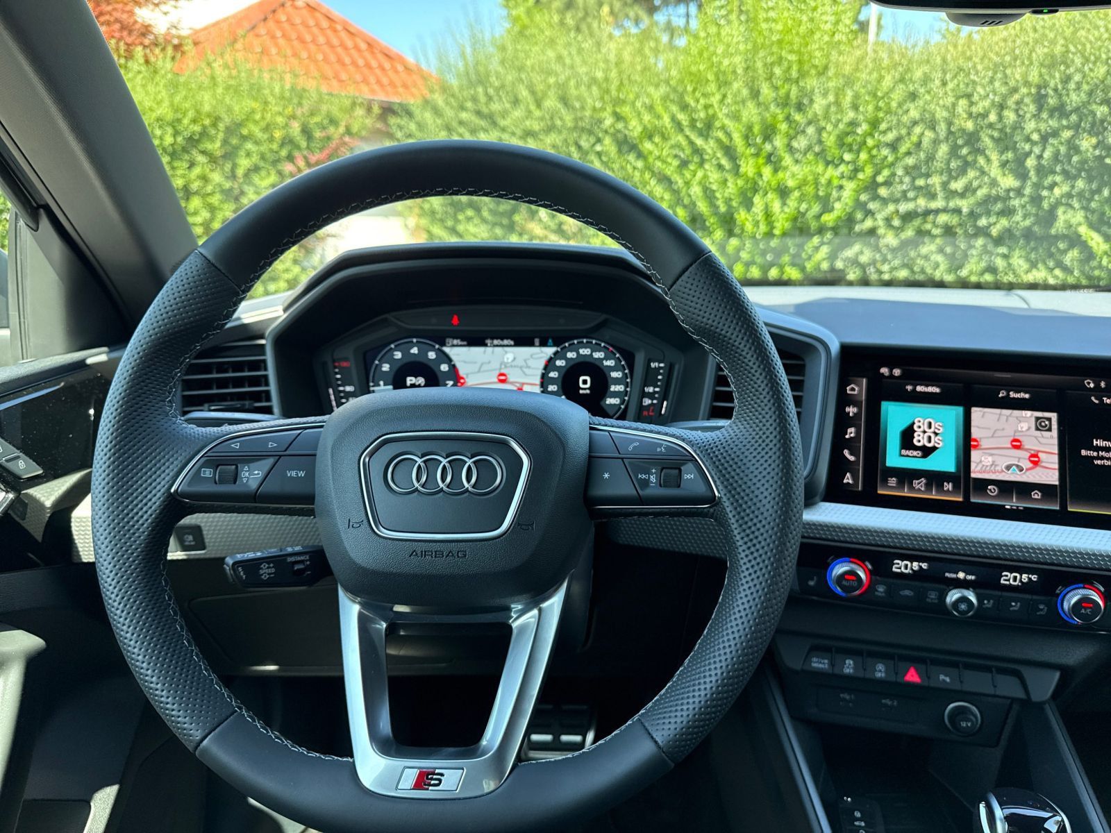 Audi A1 Sportback S line 40 2.0 TFSI DSG, RFK, LED