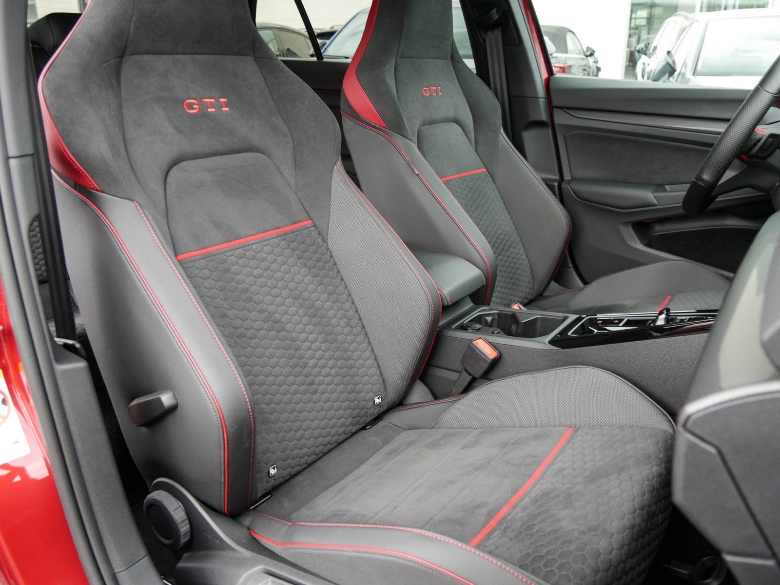 Volkswagen Golf GTI Clubsport 2.0 TSI DSG Black - Samsaru's Car Outlet