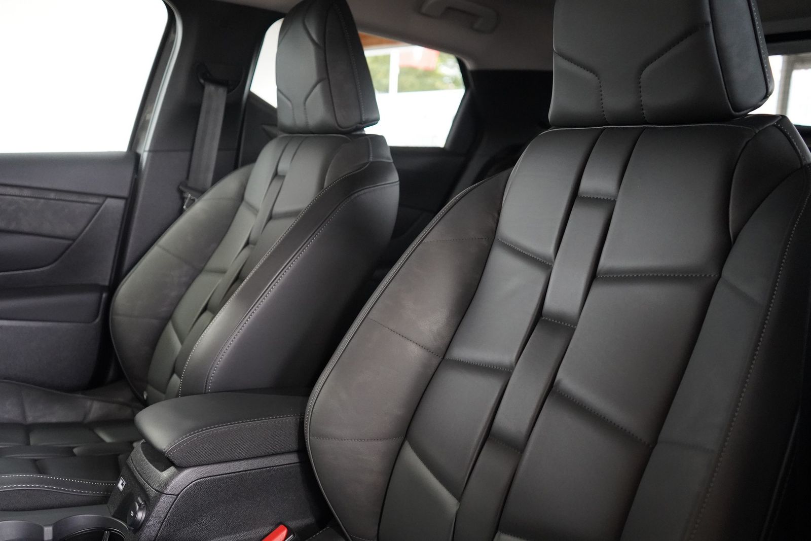 DS Automobiles DS 3  Crossback PureTech 130 Aut. LED ACC Navi 3