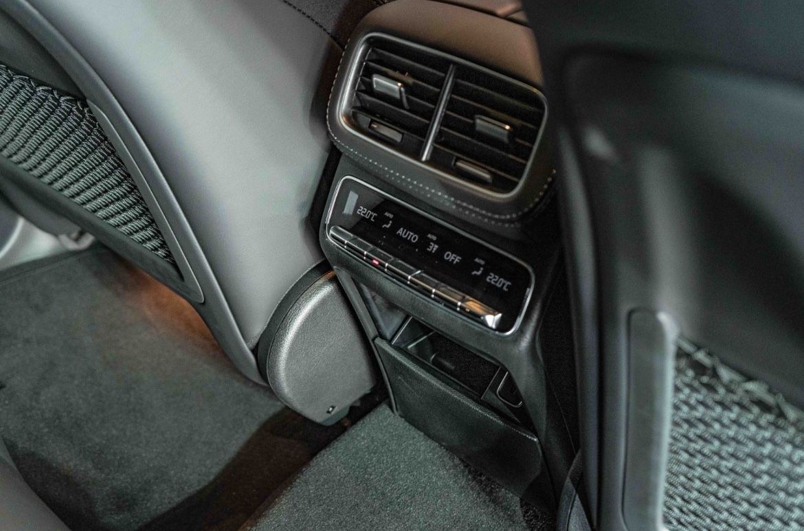 Mercedes-Benz GLE 63 S AMG 4M+ Coupe Panorama Carbon HUD Night