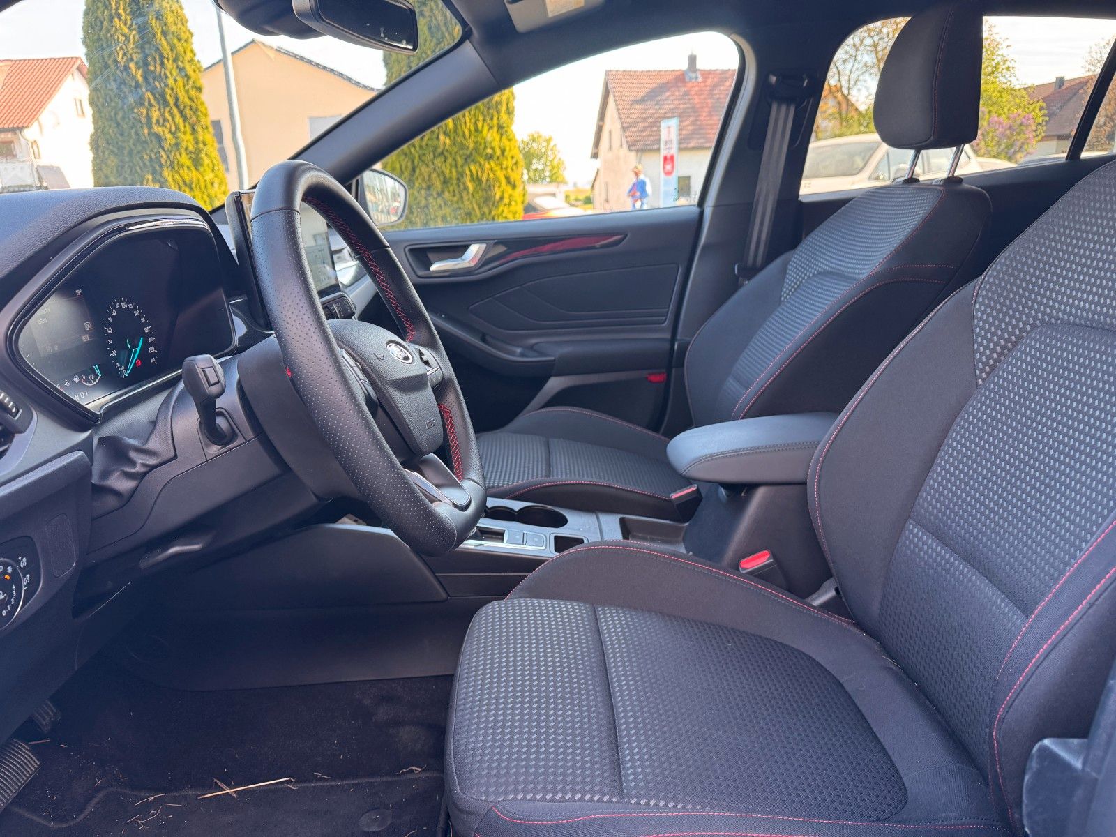 Ford Focus St-Line 1.5 Turnier ABSTEMP. KAMERA NAVI