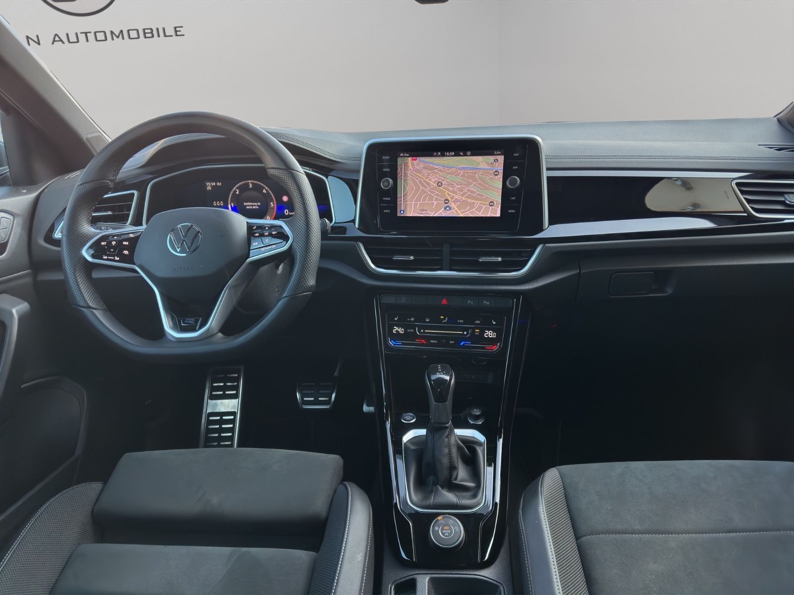 Volkswagen T-Roc R-Line 4M - Samsaru's Car Outlet