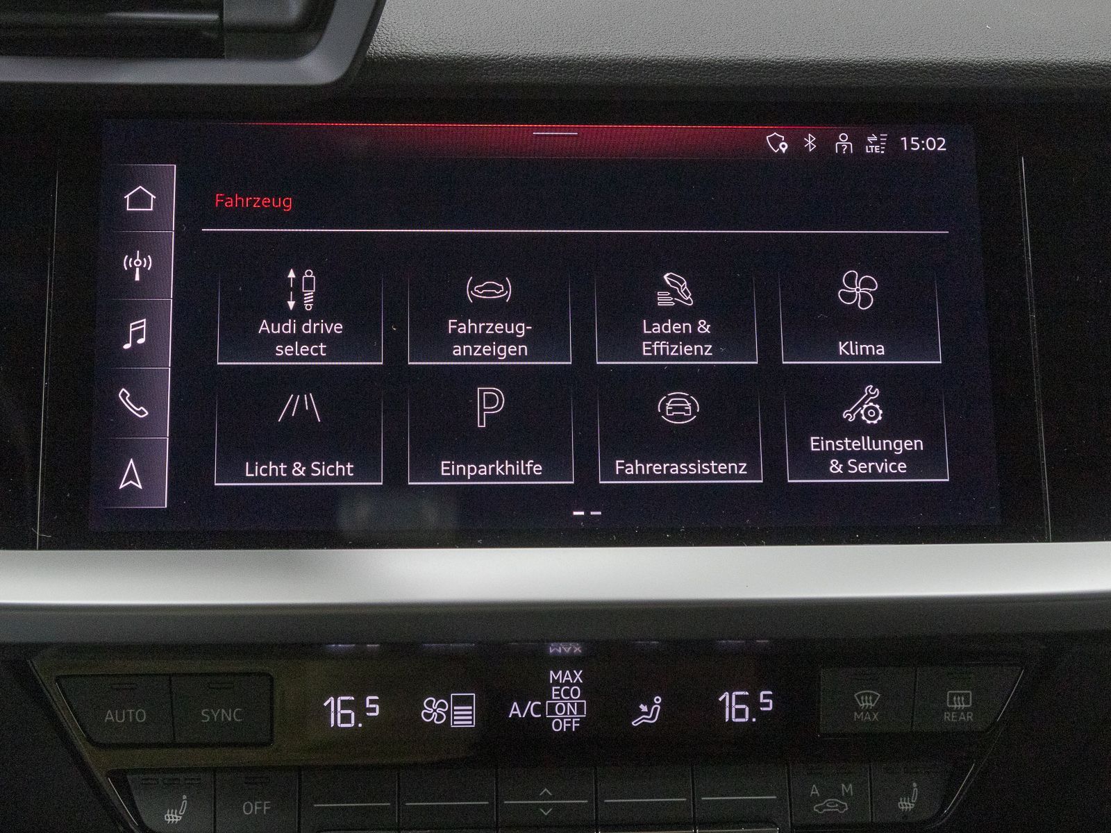 Audi A3 Sportback 45 TFSIe S LINE LM17