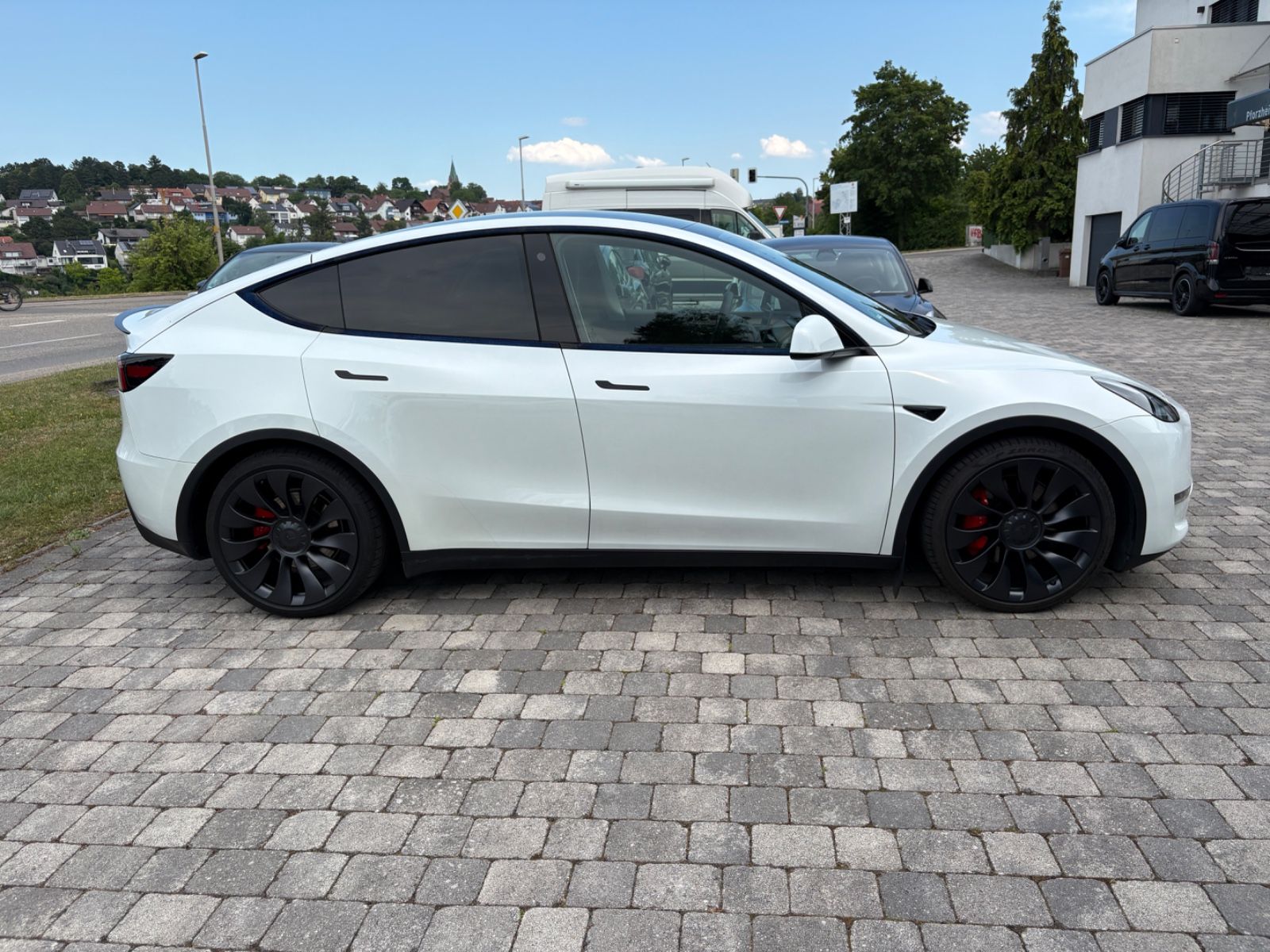Tesla Model Y Performance Dual AWD