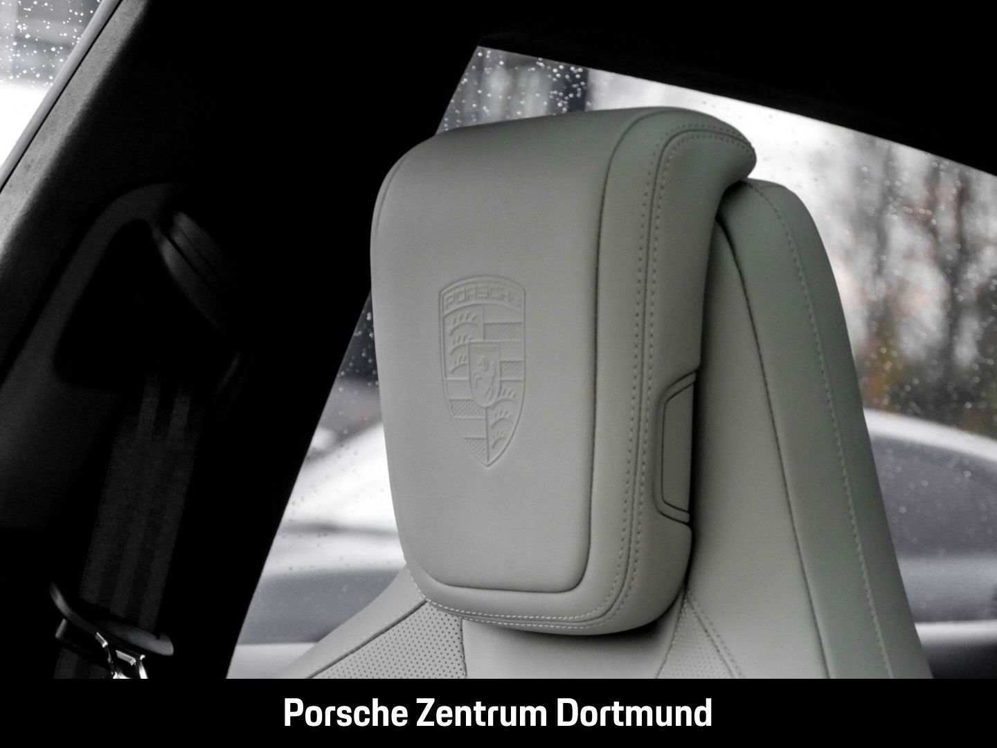 Porsche Macan Turbo BOSE Luftfederung Panorama InnoDrive