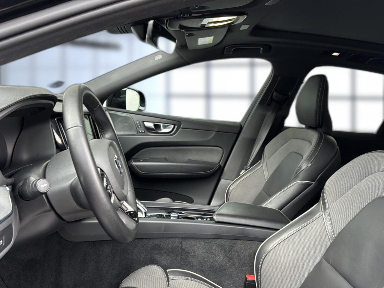 Volvo XC 60 Ultimate Dark AWD Bluetooth Navi LED Klima