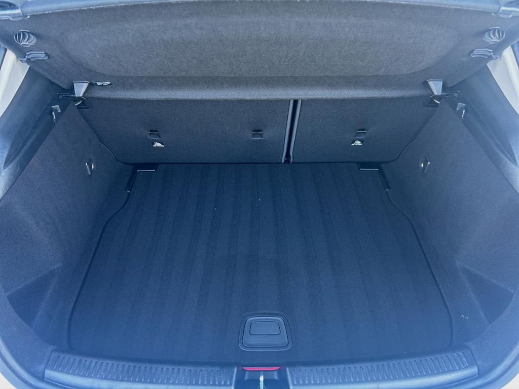 Mercedes-Benz A 200 Plus - Samsaru's Car Outlet