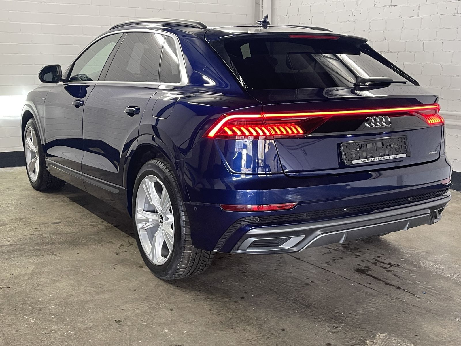 Audi Q8 55 TFSI e quattro tiptronic S line NP113.585€