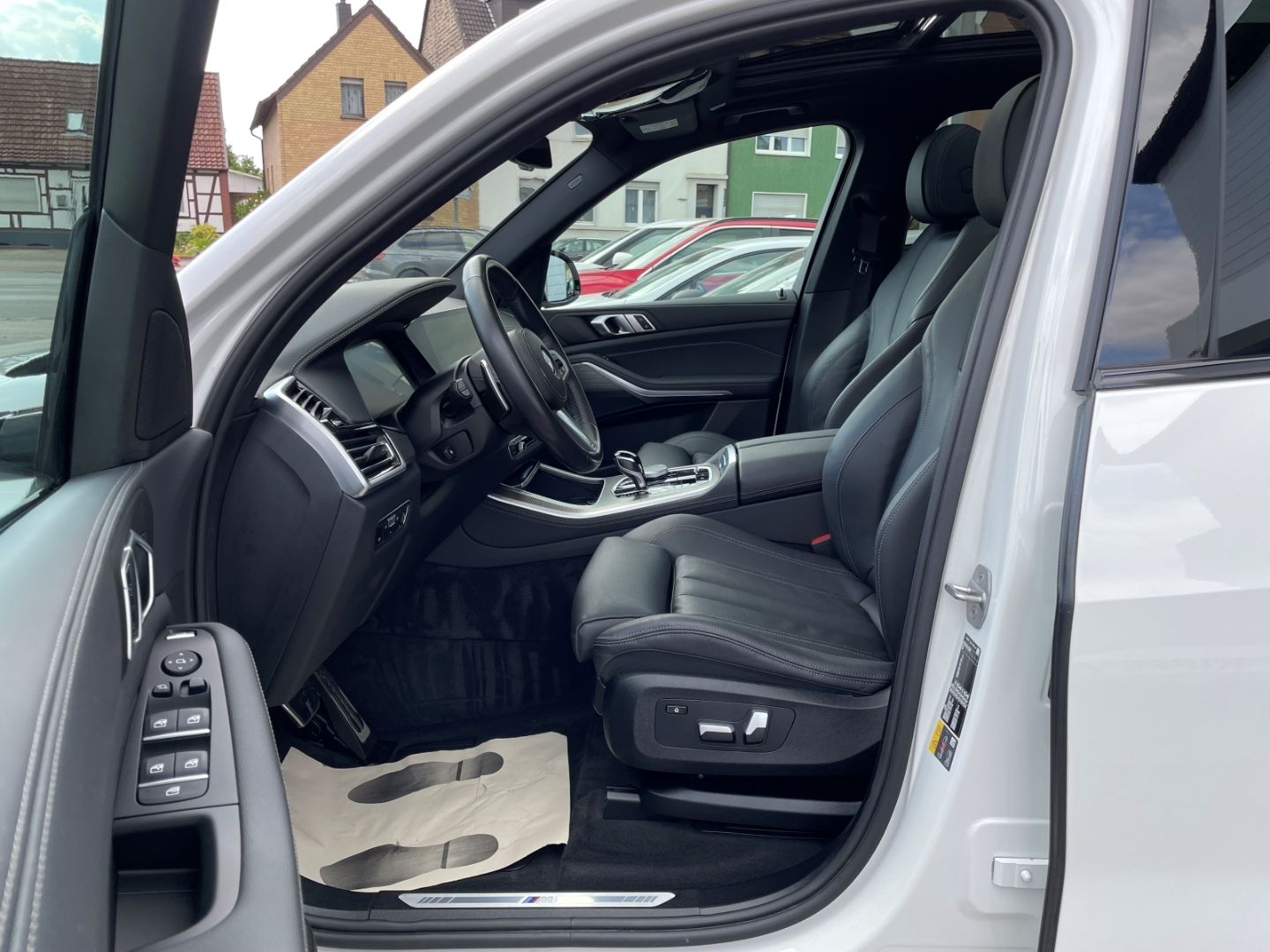 BMW X5 xDrive45e M SPORT PANO LASER PA+ HUD R22 HIFI
