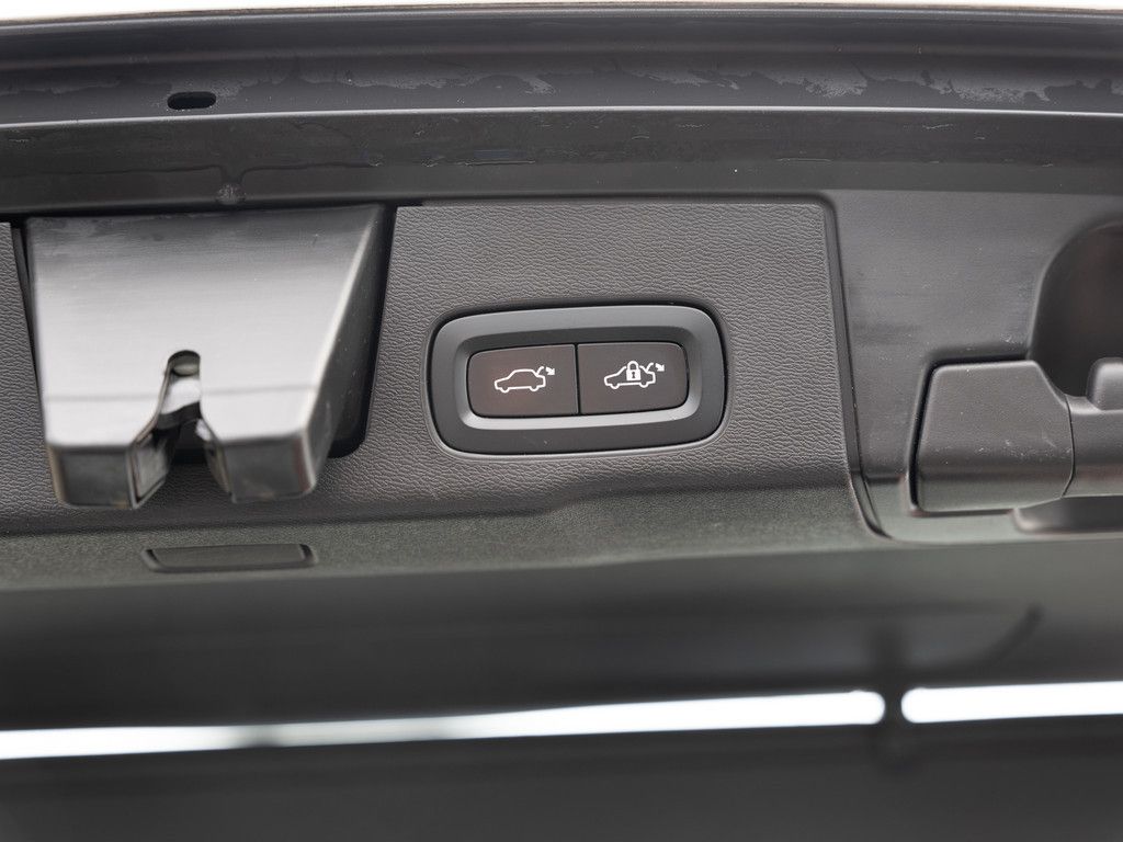 Volvo XC60 T6 Inscription Expression Recharge AWD PANO