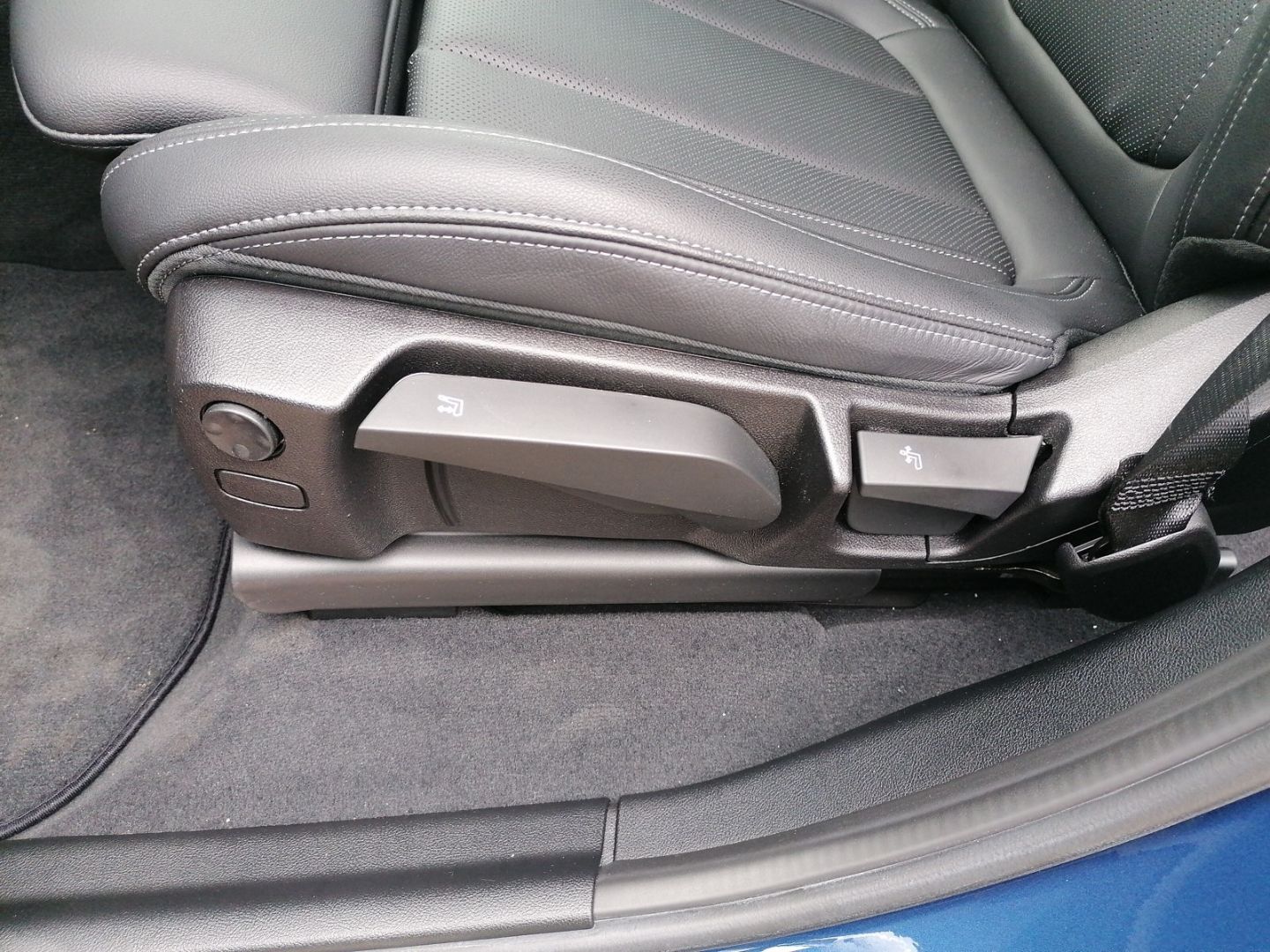 BMW X3 xDrive30e M Sport Laser HUD AHK DA PA+ Adapti