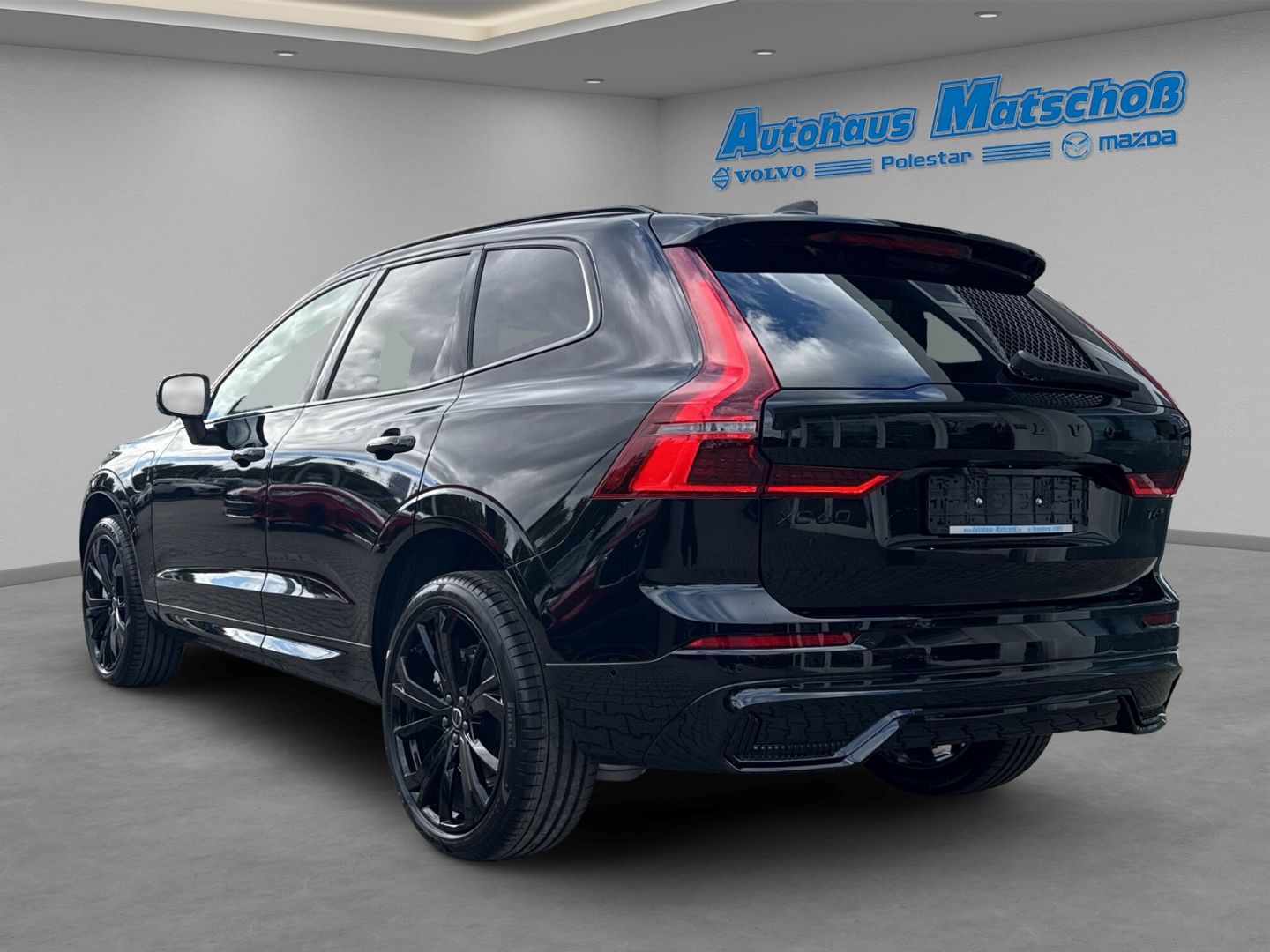 Volvo XC60 Ultra Black Edition Recharge Plug-In Hybrid