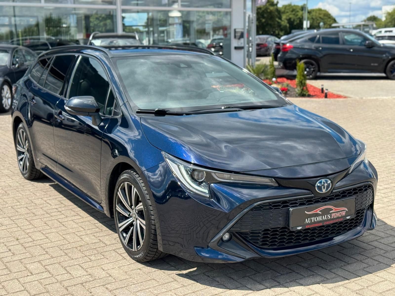 Toyota Corolla 1.8 Touring Sports Hybrid - Samsaru's Car Outlet