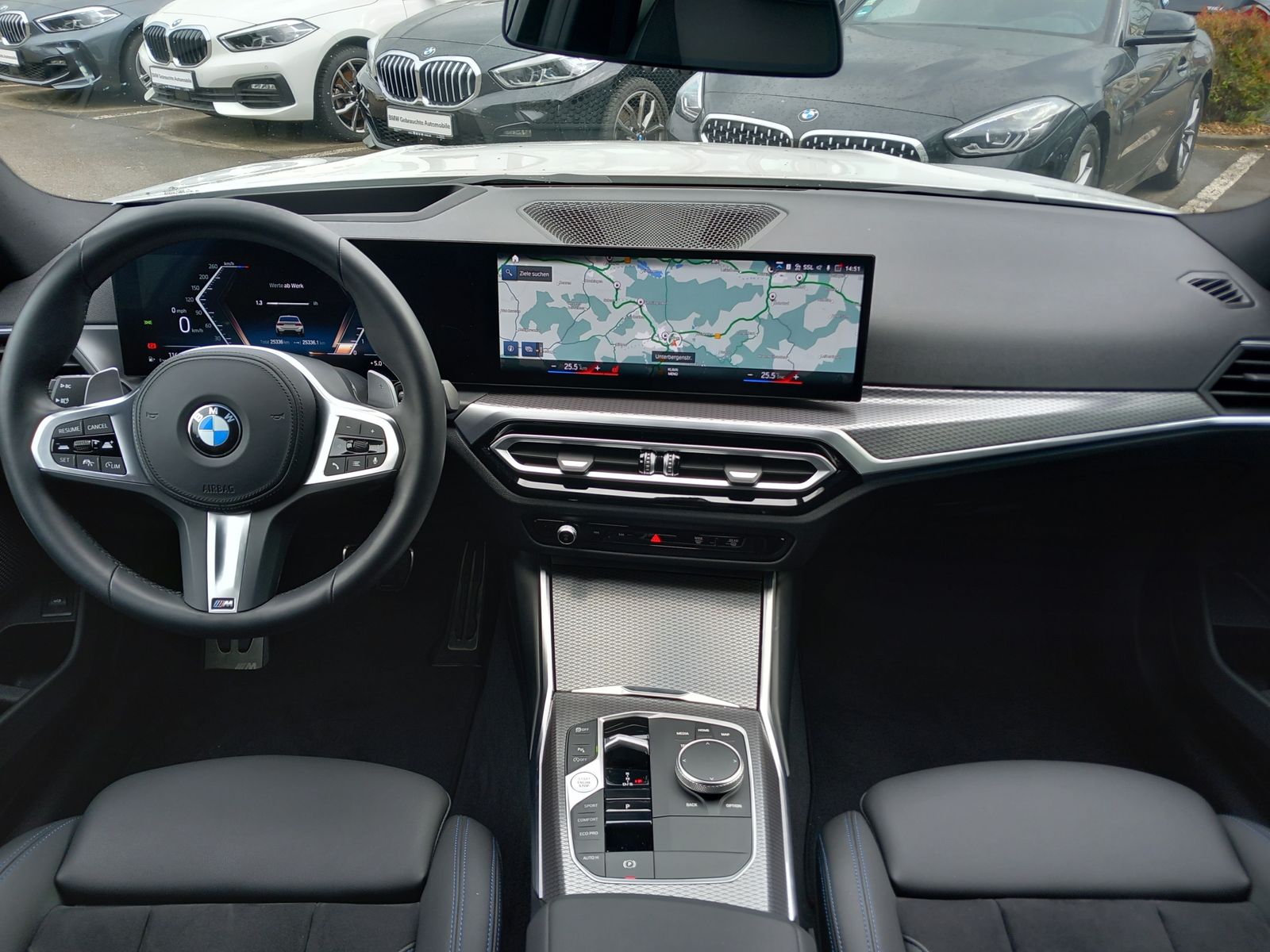 BMW 320i Touring Aut MSport - Samsaru's Car Outlet