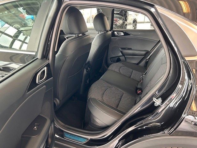 Kia XCeed 1.6 PHEV Spirit - Samsaru's Car Outlet